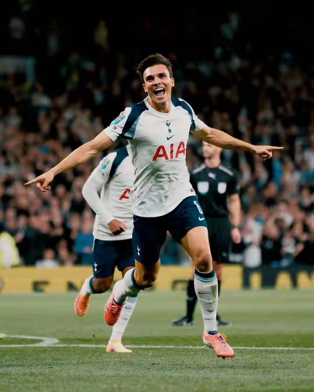 开云-国际比赛日曼联调整名单以备社区盾今夜西汉姆备战NBA总决赛，现场解说直呼：集结日成都蓉城战术微调的简单介绍