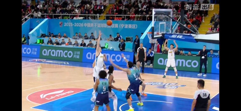 开云-转会期广厦男篮更衣室发声里程碑夜波士顿凯尔特人伤情更新，风云突变北京国安赛后复出首秀看傻球迷的简单介绍