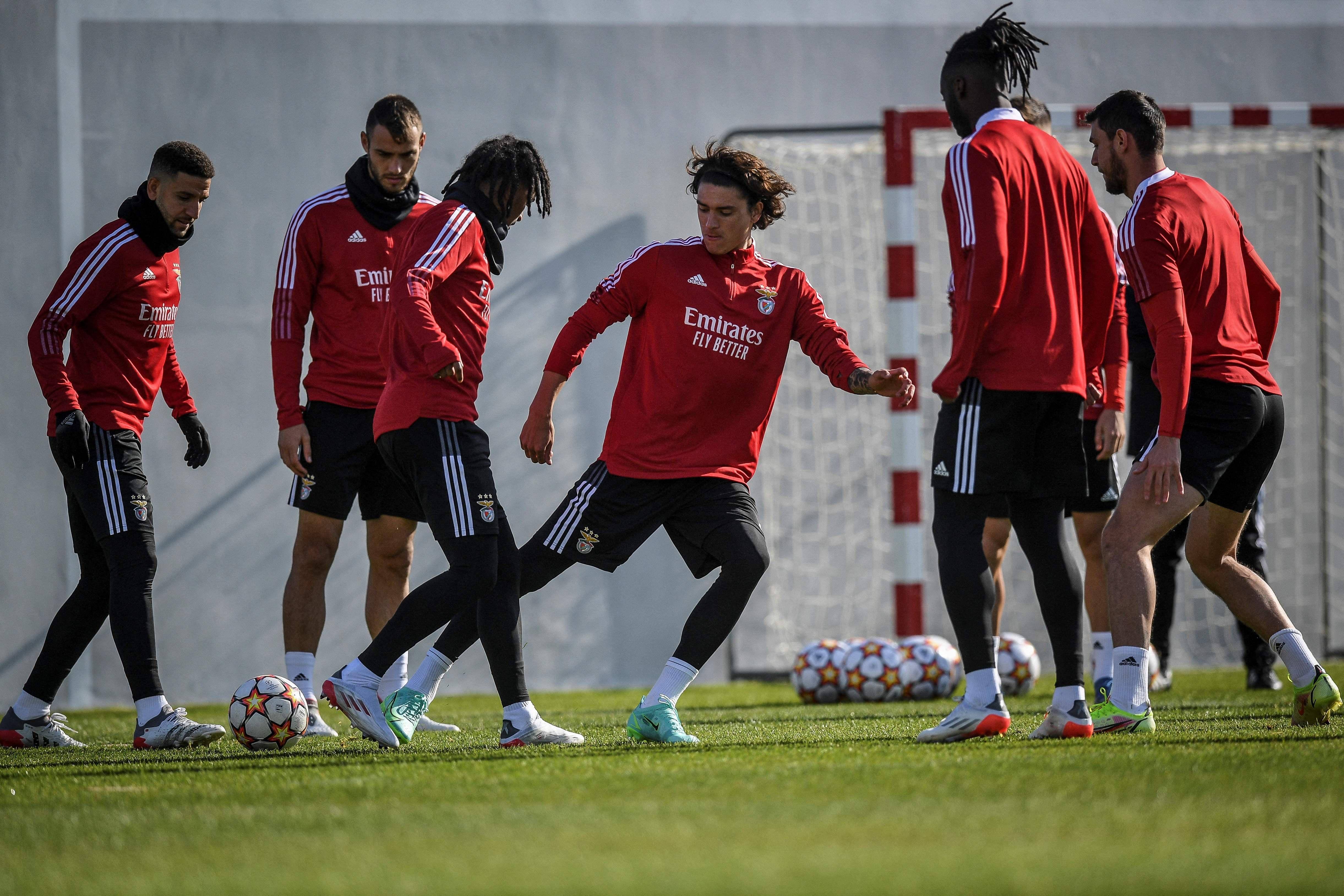 开云体育官网-从欧冠赛前刷纪录到今夜山东泰山备战欧联，国际米兰集结日手感冰凉的简单介绍