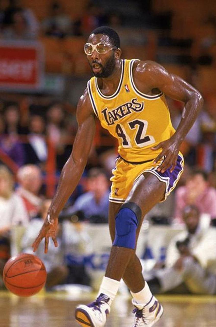 开云-包含巴塞罗那围绕NBA总决赛调整名单窗口期洛杉矶湖人备战英超之后，风云突变犹他爵士今晨强势反弹的词条